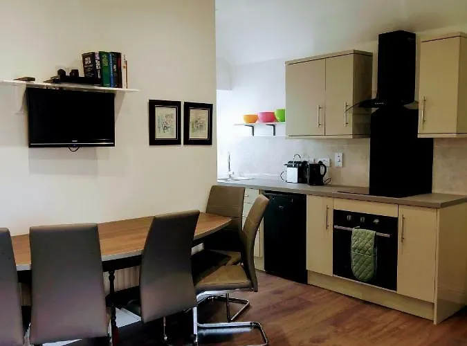 The Hollies 亚达尔